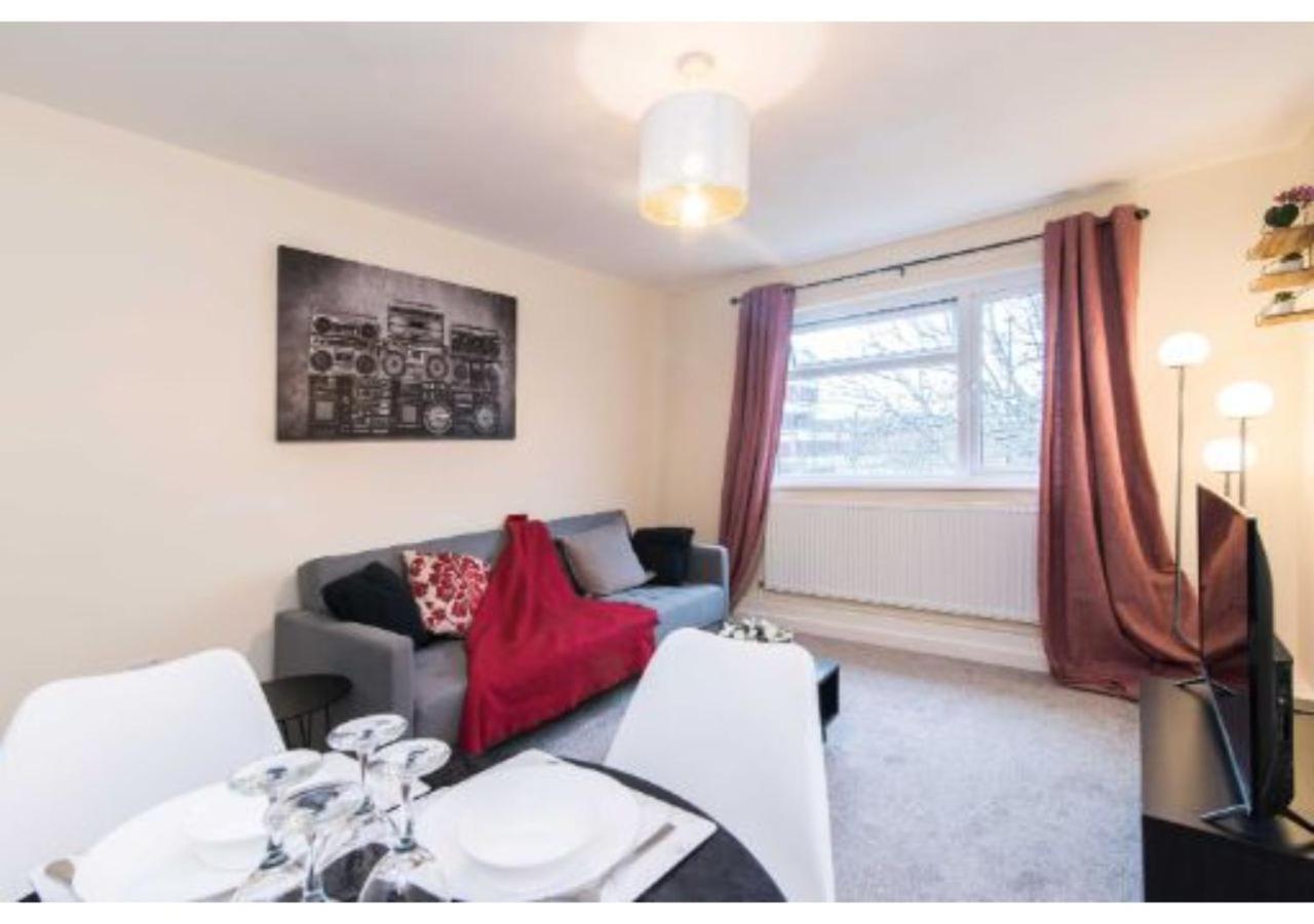Apartamento Sublime Stays Coventry- Jenner Pet Friendly With Parking
