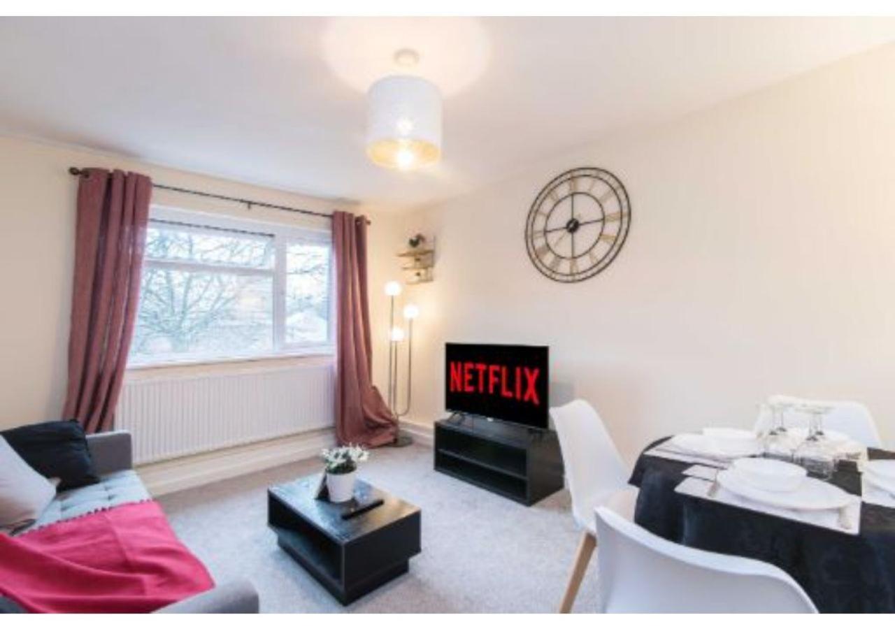 Sublime Stays Coventry- Jenner Pet Friendly With Parking * Coventry